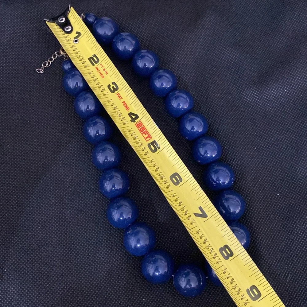 Vintage Large Navy beads necklace with matching earrings & Bracelet - Picture 12 of 13